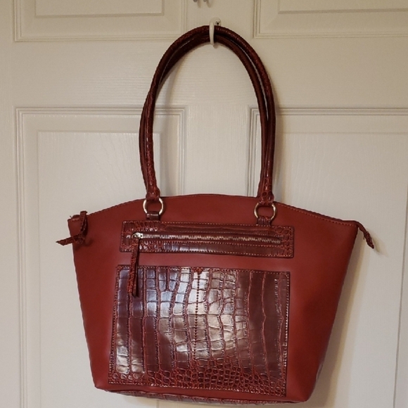 unbranded Handbags - Tote Bag Chic Maroon  Crocodile-Patterned   13 X 17